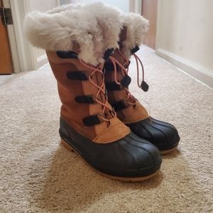 Thermolite Boots, size 4